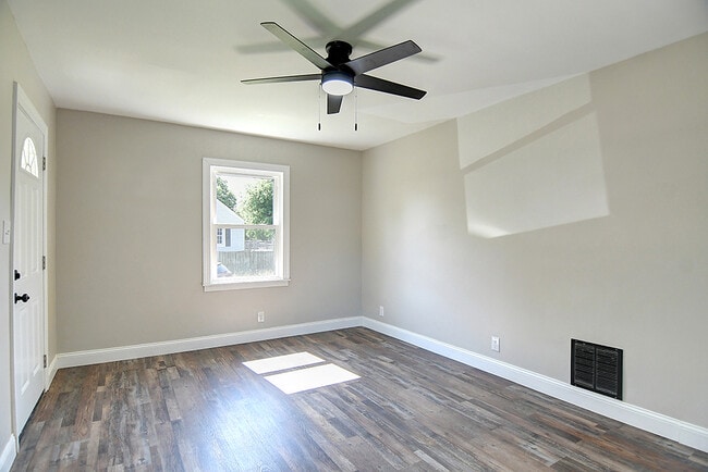 Photo - 2201 Wilbraham Rd
