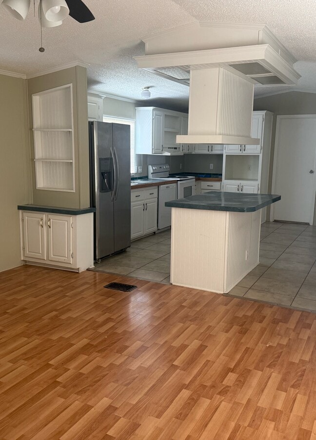 Photo - 32 Woods Taylor Dr