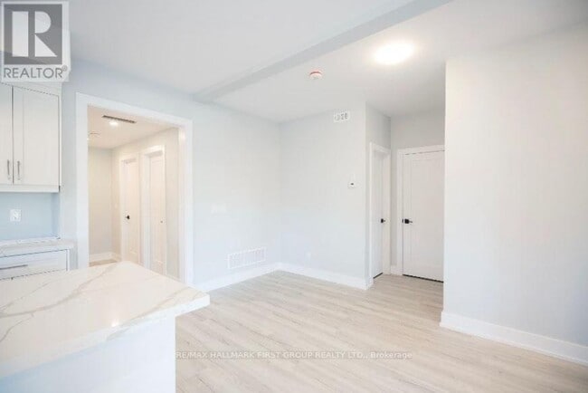 Photo - 180 Prince St Unité 2