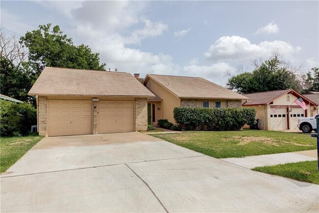 Building Photo - 12012 Swallow Dr Rental