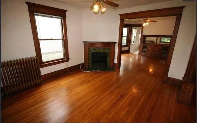 Photo - 1076 Ashland Ave