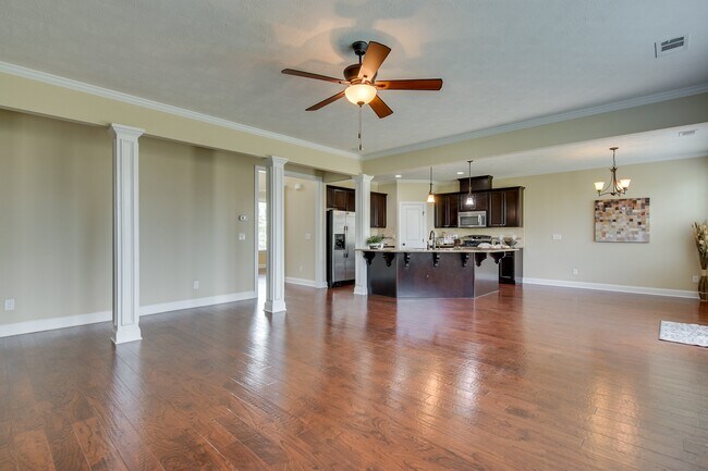 Photo - 5458 Everlook Cir