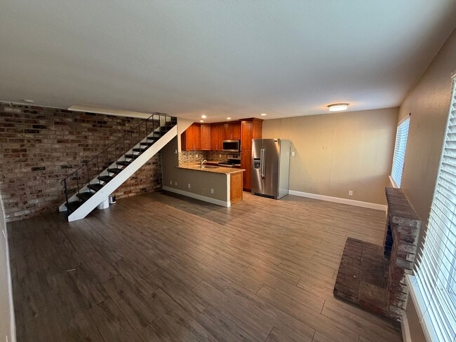 Photo - 5619 42nd St Unit 5619-3