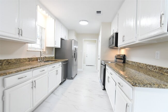 Photo - 13710 Ella Lee Ln