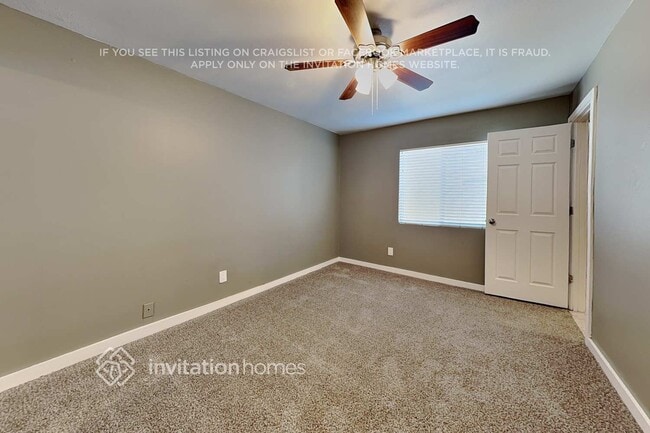 Building Photo - 3502 E Blanche Dr