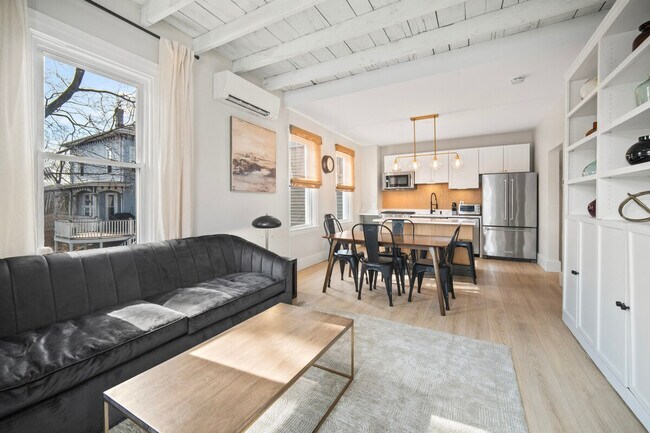 Photo - 105 Paul Gore St Unidad ID1364242P