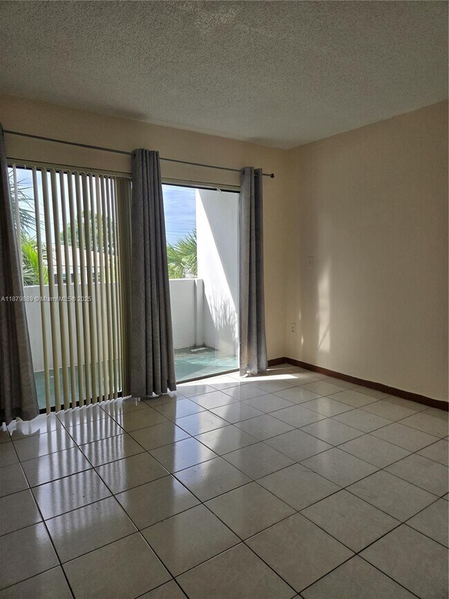 Photo - 130 S Shore Dr Unit 3B