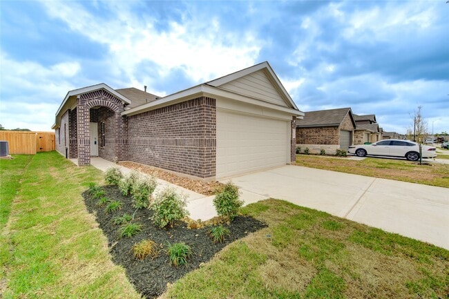 Building Photo - 24434 Elmwood Falls Dr Rental