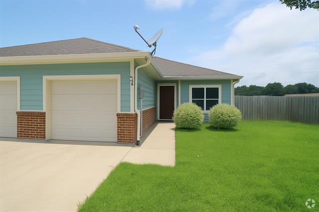 Building Photo - 112 Bridle Ct Rental