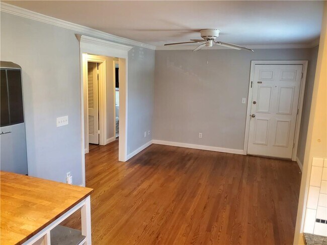 Photo - 1042 St Charles Ave NE Unit 6