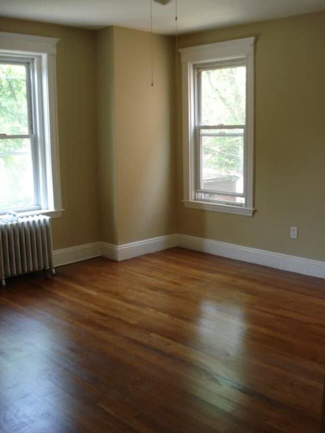 Photo - 5 BED/2 BATH NEAR B.U. FOR 9/1/2026