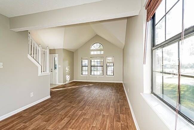 Photo - 86 Easton Point Way