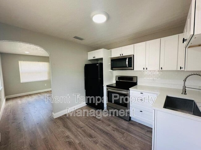 Photo - 4801 10th Ave S