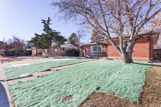 Photo - 1465 S Eaton St