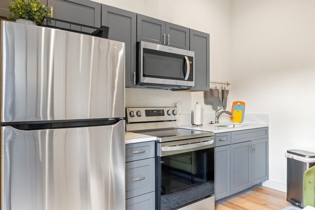 Photo - 710 W 24th St Unit ADU Apartment