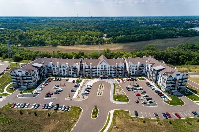 Building Photo - The Bluffs at Liberty Glen Rental