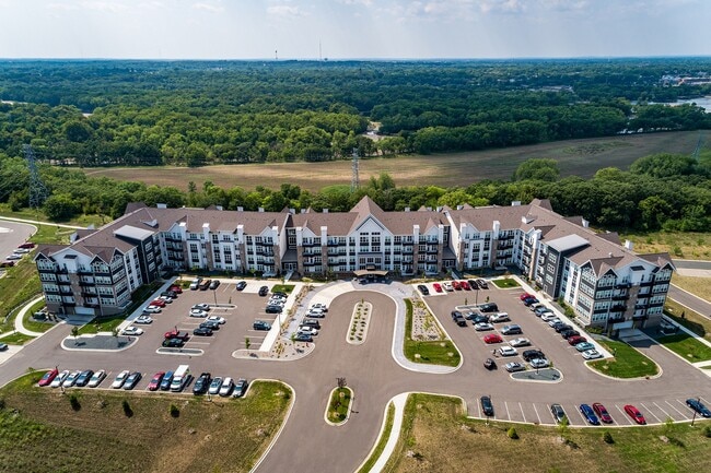 Photo - The Bluffs at Liberty Glen Apartments