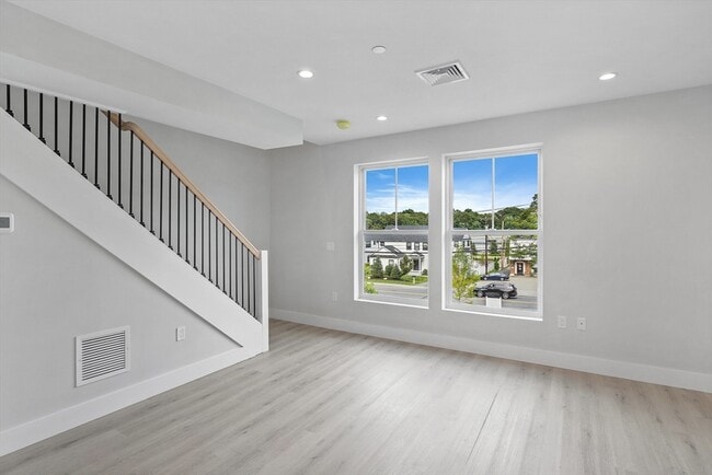 Photo - 186 Bedford St Unit 210