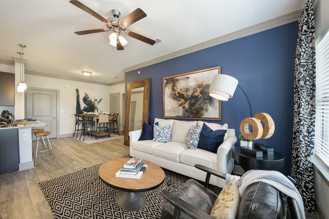 2 Weeks Rent-Free – Move In Today! - 2 Weeks Rent-Free – Move In Today! House