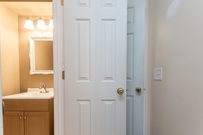 Photo - Spacious 3-Bedroom Townhome with Garage in a Prime Harrisonburg Location!