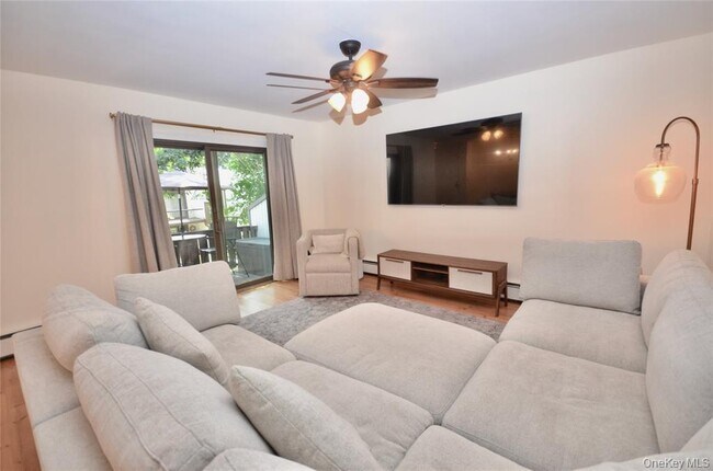 Photo - 99 Richmond Blvd Unit 3A