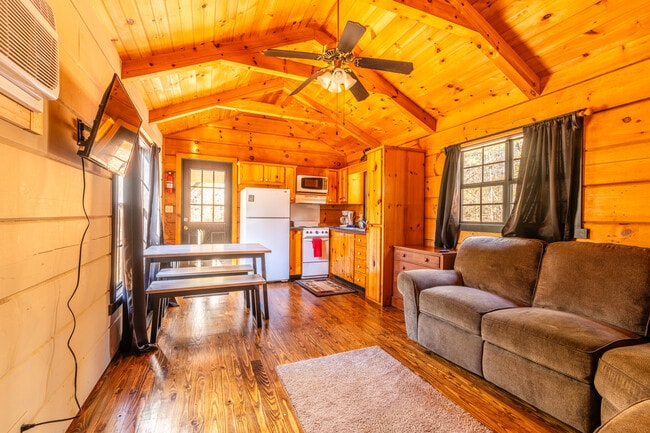 Photo - 31 Cabin Row Unidad 2