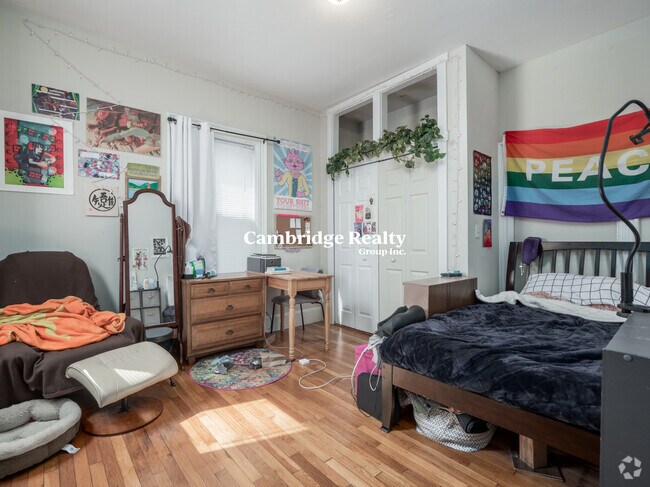 Building Photo - 44 Cameron Ave Unit 1T Rental