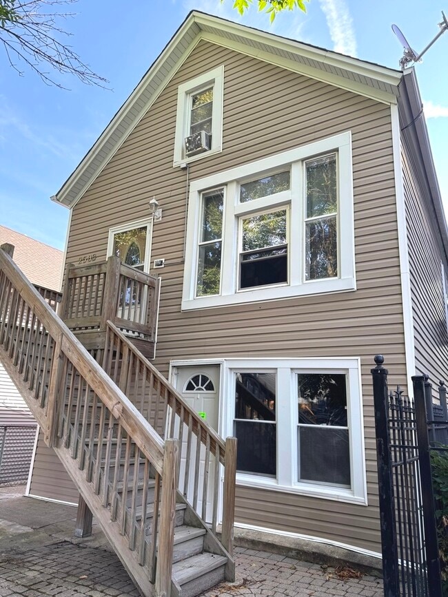 Building Photo - 2503 N Fairfield Ave Unit 1 Rental