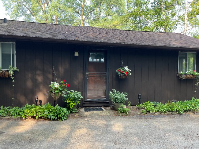 Photo - W1200 S Shore Dr Casa