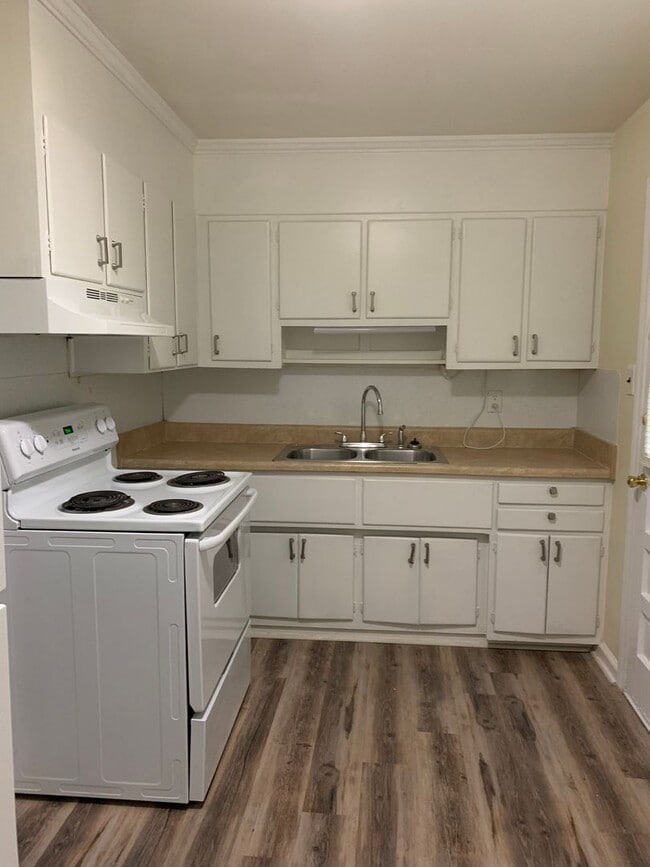 Photo - Cozy Ranch Style Home!!