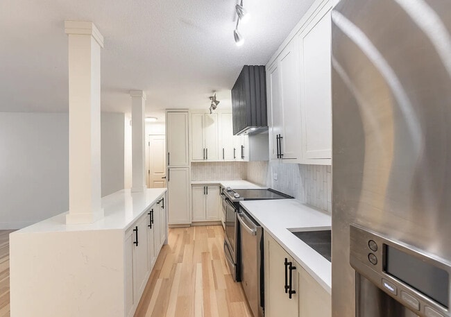 Photo - 1339 N Dearborn St Unit 2B