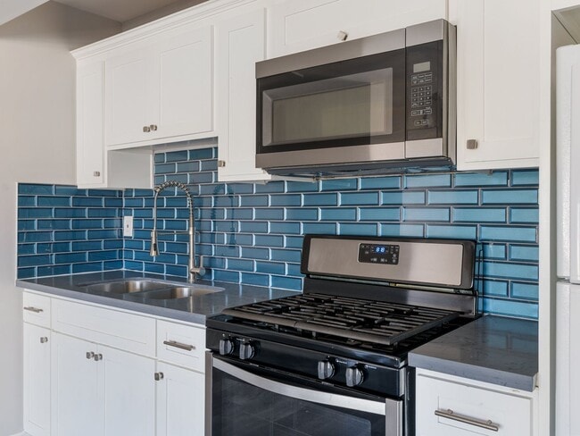 Photo - 150 W Hillcrest Blvd Unit 150 #4