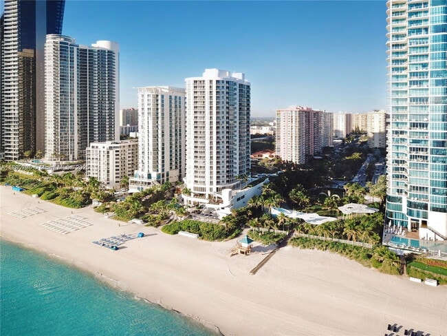 Building Photo - 17375 Collins Ave Unit 905