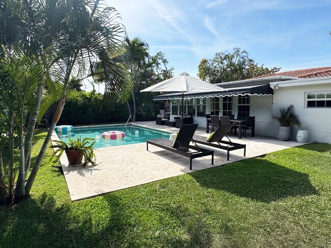 Photo - 360 Alhambra Pl