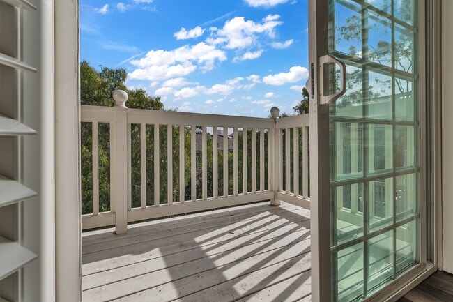 Photo - 33212 Ocean Bright