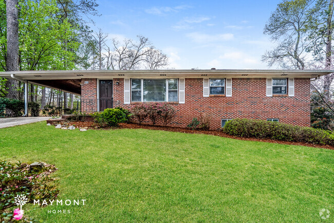 Building Photo - Spacious 4-Bedroom Rental