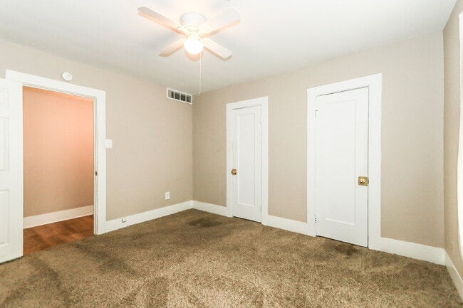 Photo - Spacious 3/2 with storage close to Tech.