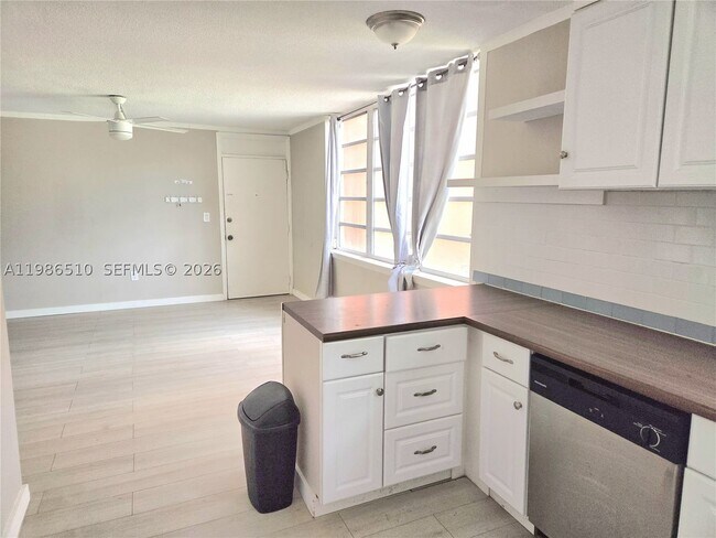 Photo - 1700 NE 191st St Unit 100