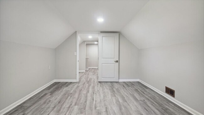 Photo - 4118 Byers St