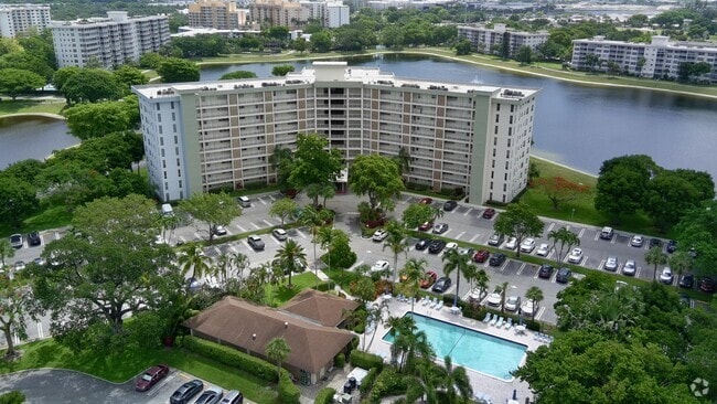Building Photo - 2940 N Course Dr Unit 204 Rental