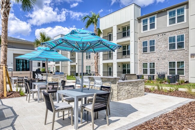 The Pointe at Davis Creek