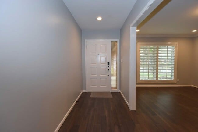 Photo - 10802 Meadow Lake Ln