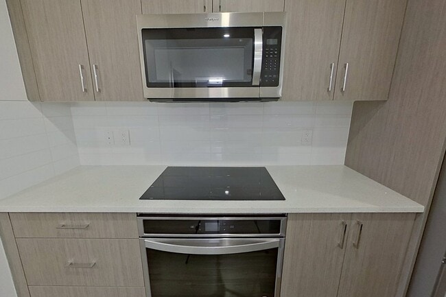 Photo - 11503-276 76 Ave NW