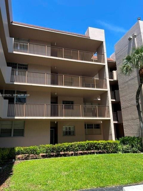 Building Photo - 1811 Sabal Palm Dr Unit 204