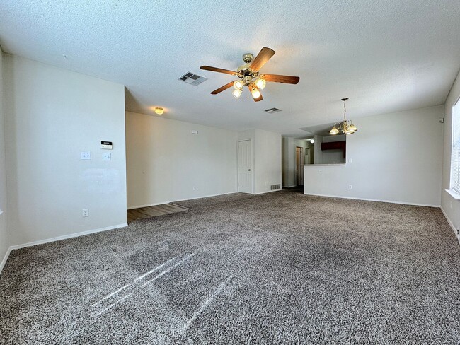 Photo - East El Paso 3 bed/2 Bath