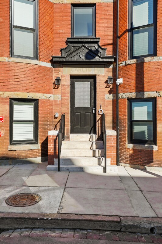 Photo - 2201 Brookfield Ave Unit B01