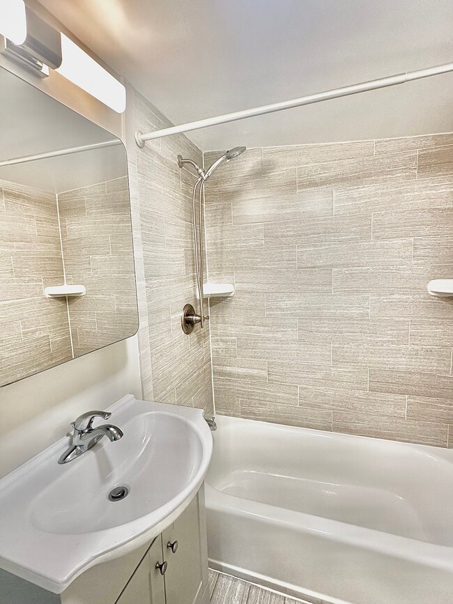 Photo - 74 Yankee Folly Rd