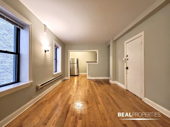 1347 N Dearborn