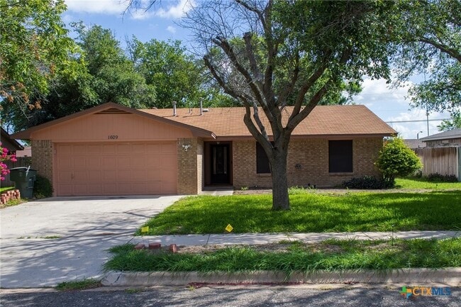 Photo - 1609 Ronstan Dr