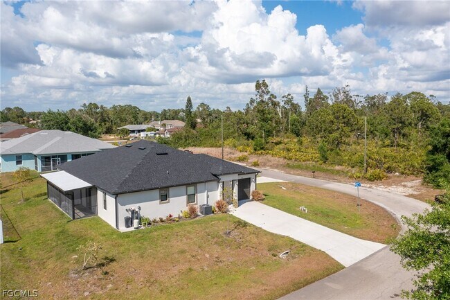 Photo - 809 Agnes Ave